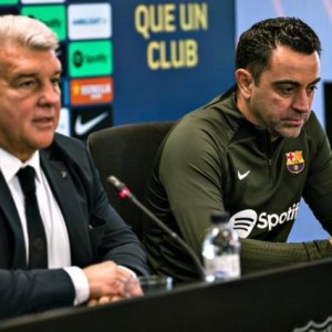 海星体-哈维今季两别巴萨，这次是被炒，塞维主帅打抱不平